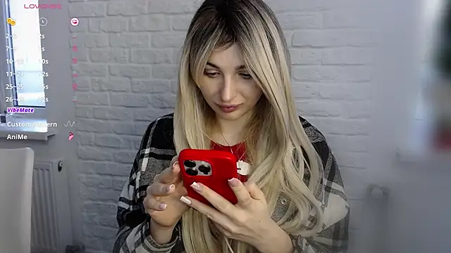 Snapshot of Yoda21 chatting on 02-01-25, 01:20 Yoda21 online show from 02-01-25, 01:20