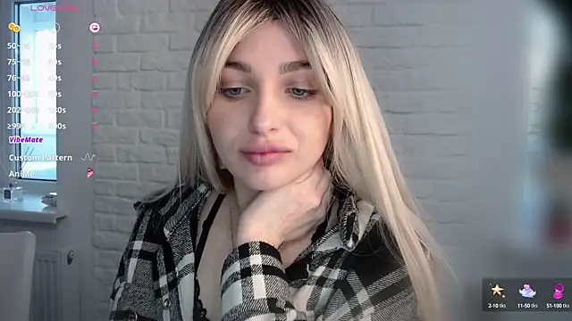 Snapshot of Yoda21 chatting on 02-03-25, 12:47 Yoda21 online show from 02-03-25, 12:47