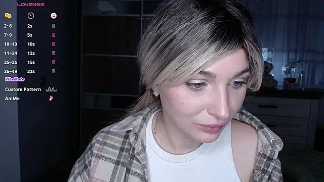 Snapshot of Yoda21 chatting on 02-17-25, 03:20 Yoda21 online show from 02-17-25, 03:20