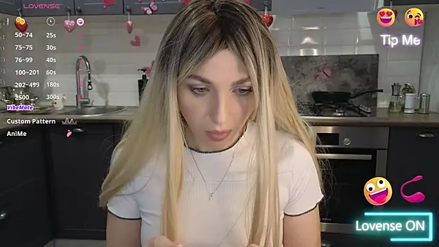 Snapshot of Yoda21 chatting on 03-14-25, 03:25 Yoda21 online show from 03-14-25, 03:25