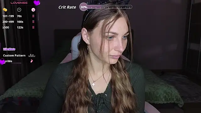 Snapshot of Yoda21 chatting on 10-24-25, 01:40 Yoda21 online show from 10-24-25, 01:40