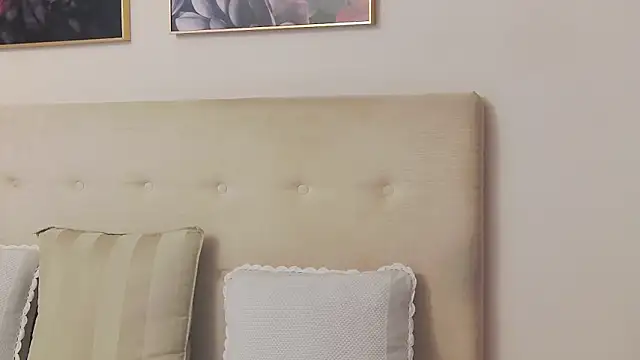 Snapshot of CassieHilton chatting on 11-27-25, 06:21 CassieHilton online show from 11-27-25, 06:21