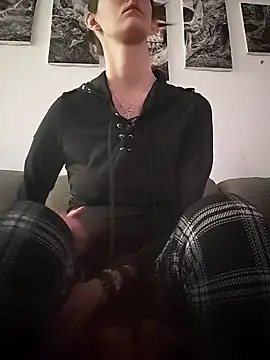 LauraBaby online show from 04-13-26, 04:12