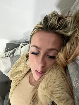 Snapshot of Miss_emilee chatting on 01-20-25, 12:36 Miss emilee online show from 01-20-25, 12:36