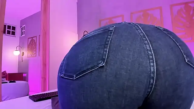 majo rosse  online show from 11-04-25, 07:46