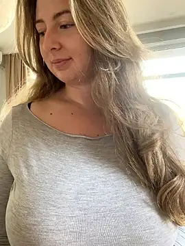 curvyflawless online show from 12-06-24, 10:16