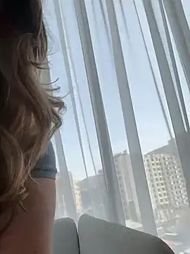 curvyflawless online show from 03-17-25, 09:44