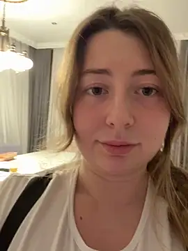 curvyflawless online show from 11-19-25, 05:57