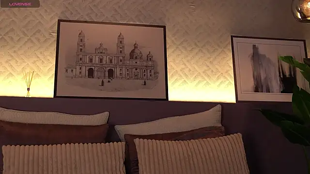 ElleDiane online show from 02-26-25, 12:05