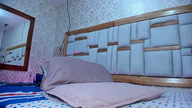 Snapshot of arl_chloee chatting on 11-15-25, 03:04 arl chloee online show from 11-15-25, 03:04