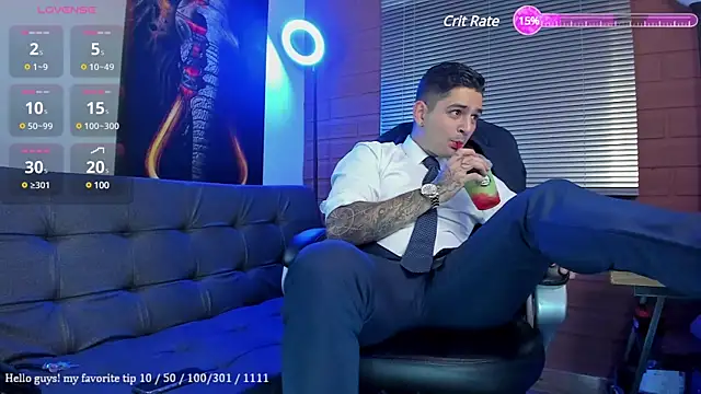 Nicolas Fellener online show from 01-05-25, 06:13