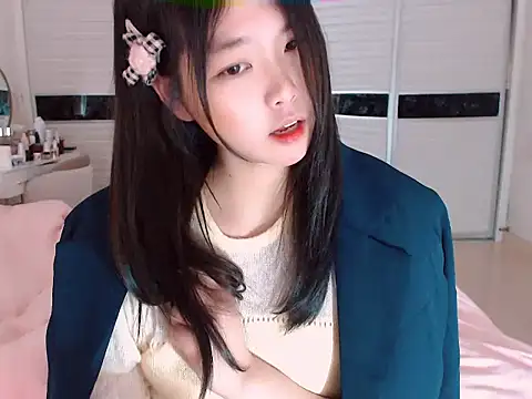 -Lucky Girl online show from 02-02-25, 01:41