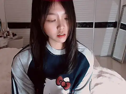 -Lucky Girl online show from 02-12-25, 11:40