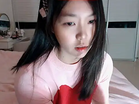 -Lucky Girl online show from 02-24-25, 01:24