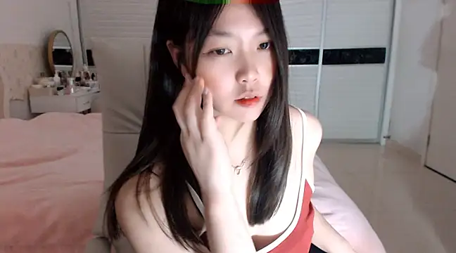 -Lucky Girl online show from 03-20-25, 10:54