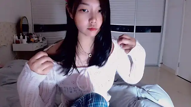 -Lucky Girl online show from 10-01-25, 01:50