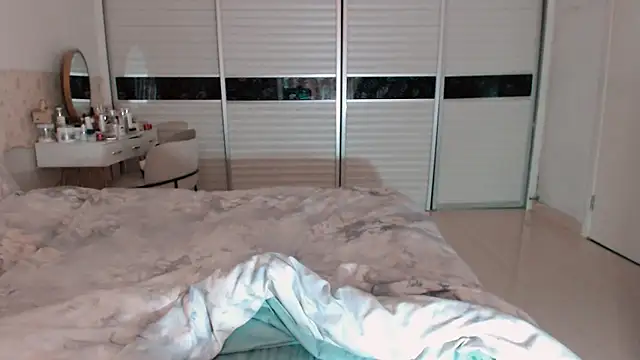 -Lucky Girl online show from 11-08-25, 02:01