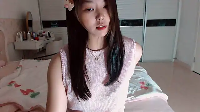 -Lucky Girl online show from 07-14-26, 12:55