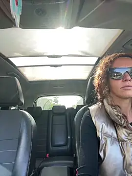 Snapshot of tmona1917 chatting on 10-02-25, 09:27 tmona1917 online show from 10-02-25, 09:27