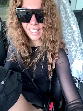 Snapshot of tmona1917 chatting on 11-01-25, 07:10 tmona1917 online show from 11-01-25, 07:10