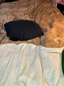 Snapshot of tmona1917 chatting on 11-21-25, 09:52 tmona1917 online show from 11-21-25, 09:52