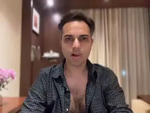 Snapshot of immog727 chatting on 03-11-25, 05:02 immog727 online show from 03-11-25, 05:02