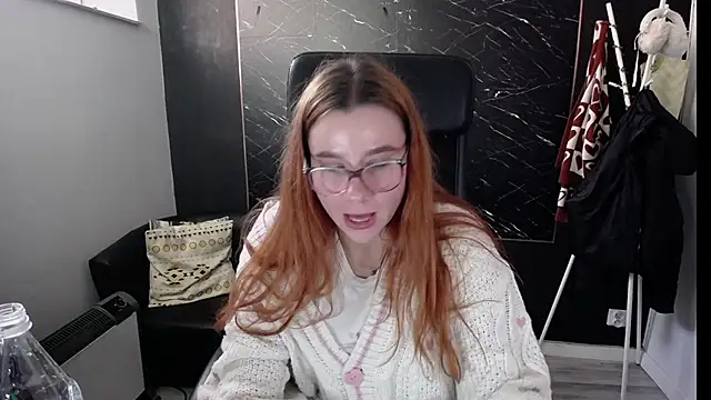 littleviki7 online show from 02-10-25, 11:25