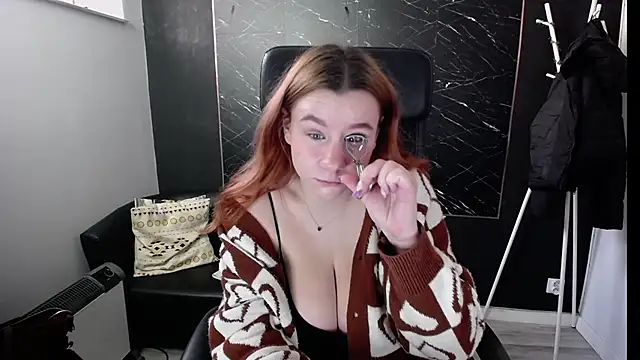 littleviki7 online show from 02-11-25, 07:44