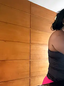 emmyjhonson07 online show from 10-07-25, 01:52