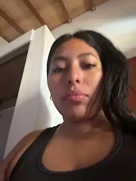 emmyjhonson07 online show from 12-22-25, 02:03