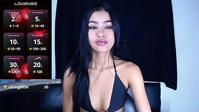 Snapshot of Elettra_bennet chatting on 12-10-24, 11:51 Elettra bennet online show from 12-10-24, 11:51