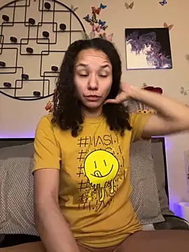 Snapshot of _Neeka_ chatting on 01-17-25, 11:17 Neeka online show from 01-17-25, 11:17