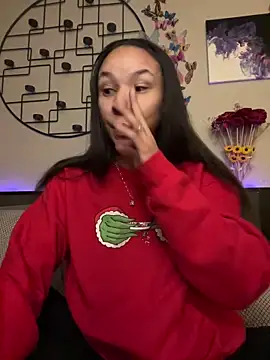 Snapshot of _Neeka_ chatting on 01-25-25, 12:37 Neeka online show from 01-25-25, 12:37