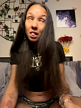 Snapshot of _Neeka_ chatting on 10-22-25, 01:55 Neeka online show from 10-22-25, 01:55