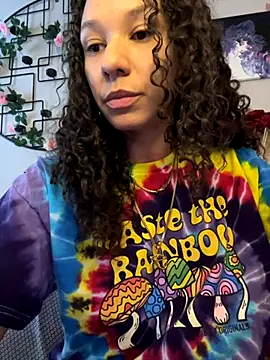 Snapshot of _Neeka_ chatting on 11-01-25, 03:14 Neeka online show from 11-01-25, 03:14