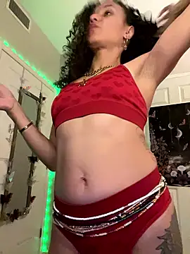 Snapshot of _Neeka_ chatting on 01-18-26, 03:54 Neeka online show from 01-18-26, 03:54