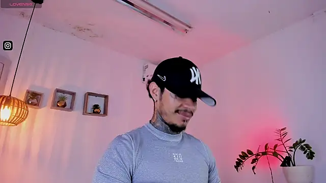 JordanSmiith  online show from 01-27-25, 09:00