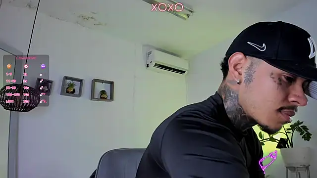 JordanSmiith  online show from 02-03-25, 08:13