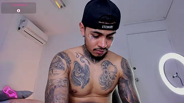 JordanSmiith  online show from 02-13-25, 11:26