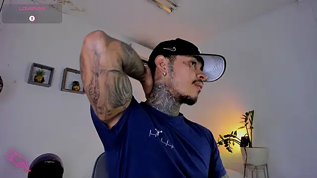 JordanSmiith  online show from 02-18-25, 08:14