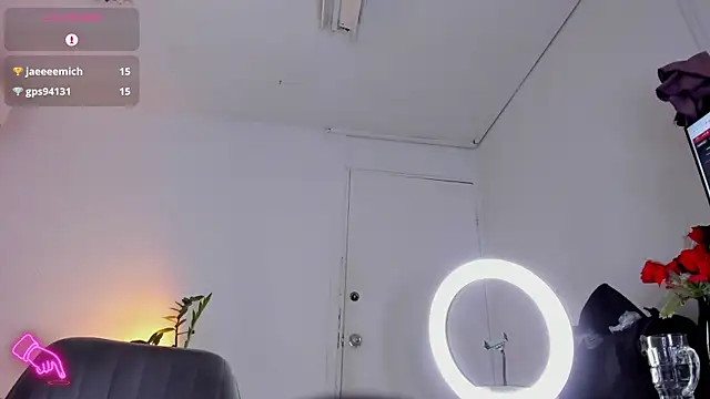 JordanSmiith  online show from 02-18-25, 11:19