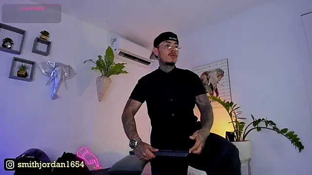 JordanSmiith  online show from 03-22-25, 08:37