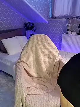 Snapshot of GjuliaX chatting on 02-25-25, 05:41 GjuliaX online show from 02-25-25, 05:41