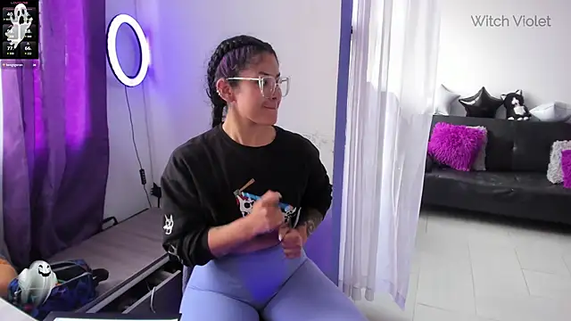 witchviolet online show from 12-21-24, 04:36