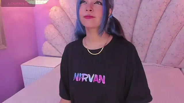 chloe watson  online show from 02-11-25, 08:10