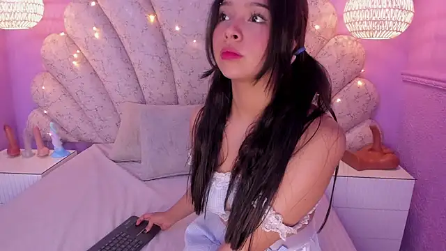 chloe watson  online show from 02-27-25, 10:53