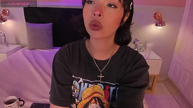 chloe watson  online show from 05-20-26, 07:42