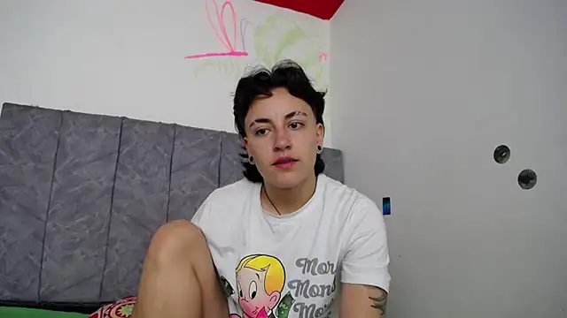 linda 33 online show from 11-30-25, 04:00