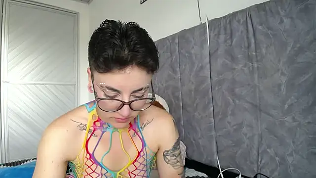 linda 33 online show from 04-25-26, 08:39