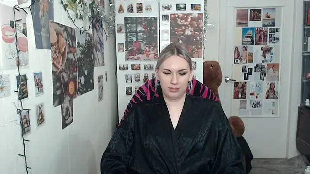 Snapshot of CapriScorpion chatting on 12-27-24, 03:48 CapriScorpion online show from 12-27-24, 03:48